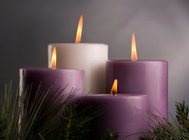 advent-wreath-2009-4-lit-candles-cns-nancy-phelan-wiechec